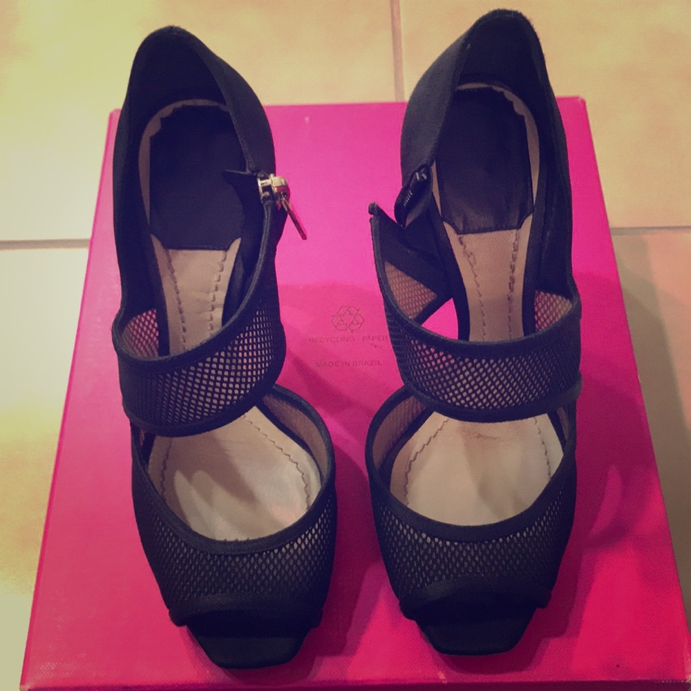 Christian Dior perforated peeptoe heel